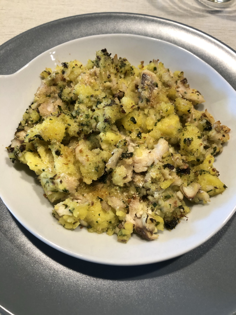 COREGONE (LAVARELLO) CON PATATE E CAPPERI  GRATINATO