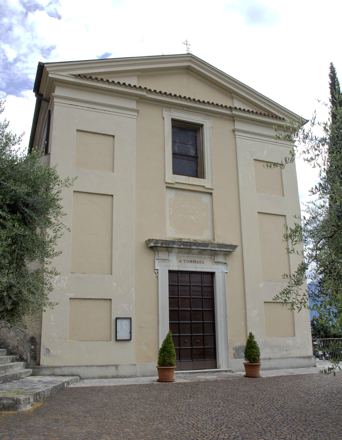 The Church of Saint Thomas in Villa di Gargnano