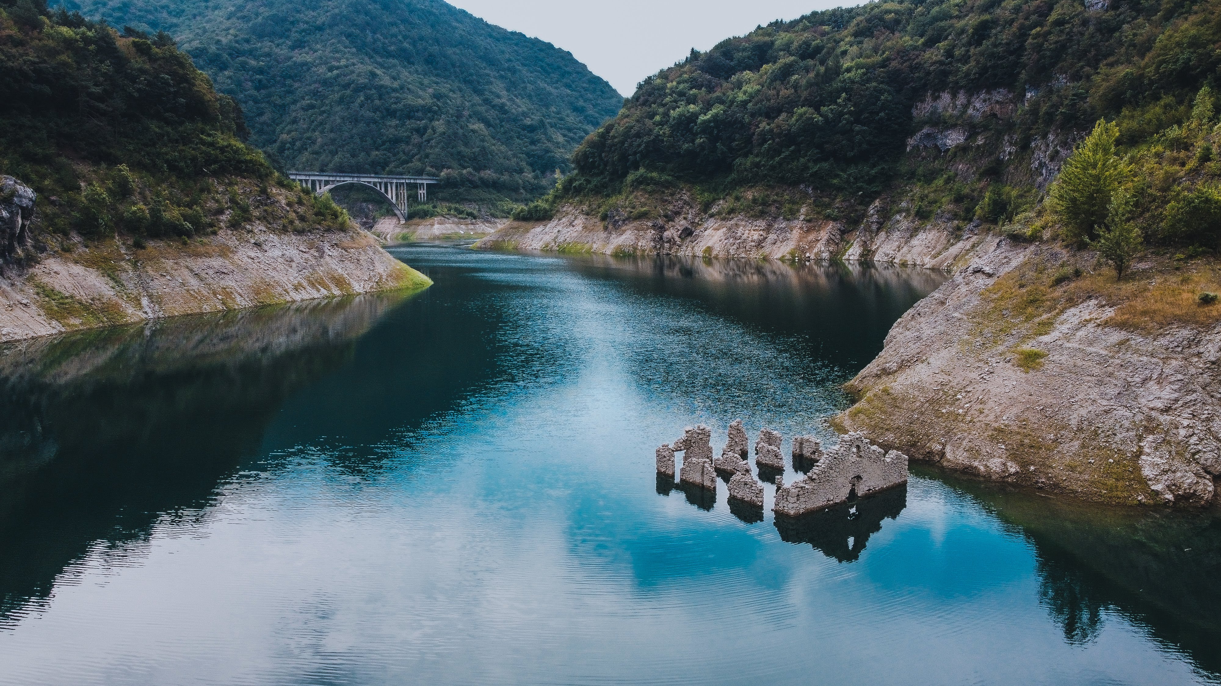 LA DIGA DI VALVESTINO ED IL SUO LAGO